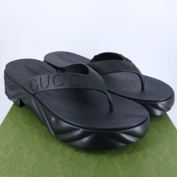 Gucci Size 37 Black Logo Rubber Platform Flip Flops Thongs Sandals - Picture 2 of 5